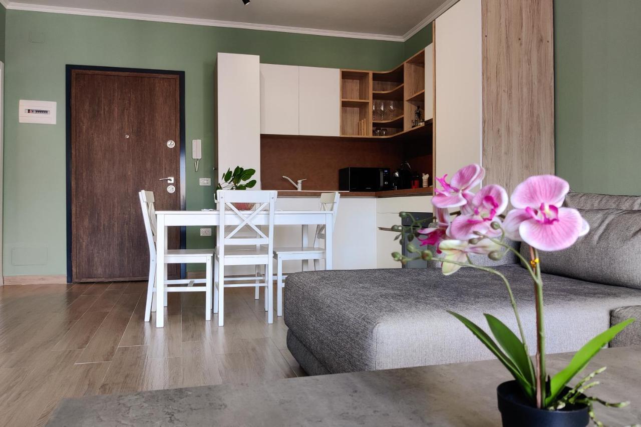 Flower Apartment ติรานา ภายนอก รูปภาพ